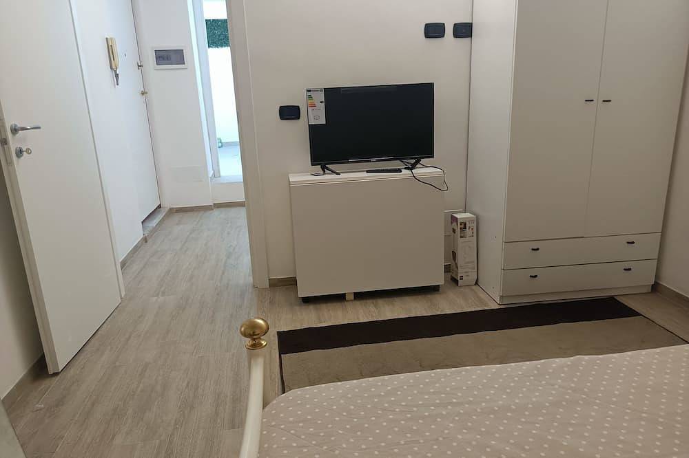 Apartamento entero, \"Bari Cottage\" Casa turistico 2-bedroom apartment in charming Bari with Ac, Wifi in Bari, Region de Bari