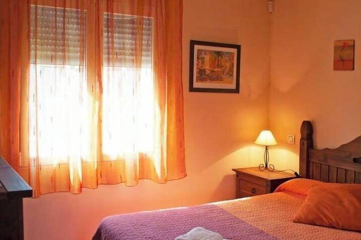 Gîte pour 4 personnes, avec terrasse et jardin, animaux acceptés à Escalona - 2