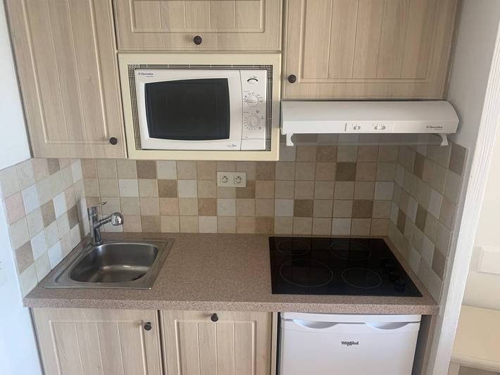 Gîte pour 4 personnes, avec piscine dans Plage de la Garonnette - 4