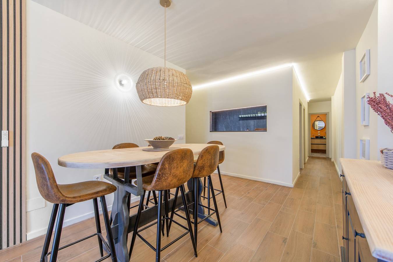 Apartamento entero, Apartamento 'Fmr Avenida Almería' con terraza privada, balcón y Wi-Fi in Carboneras, Costa de Almería