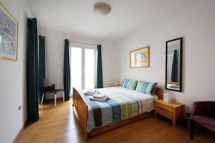 Ganze Wohnung, Makellose, luxuriöse Wohnung mit spektakulärem Blick über die Bucht von Kotor in Boka Kotorska
