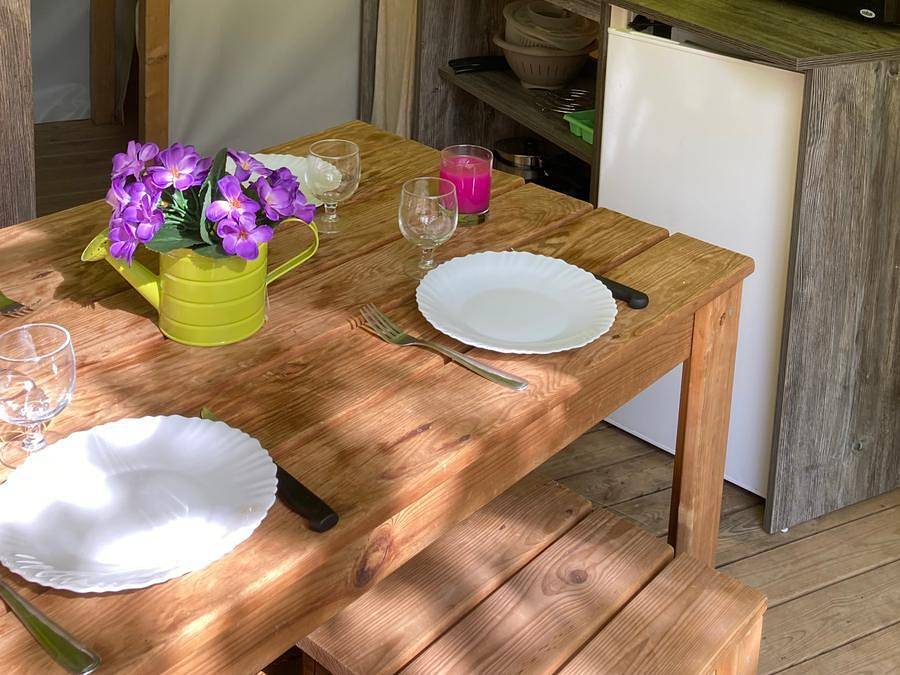 Camping Les Bois de Prayssac - Safarizelt 5 personen - Zelt Lodge Toilés Holzstruktur in Prayssac, Quercy
