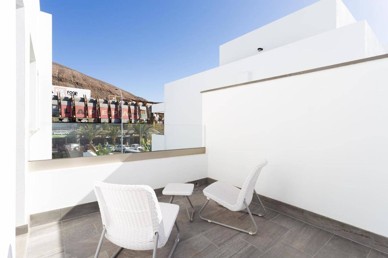 Three-Bedroom Villa in Los Cristianos, Arona