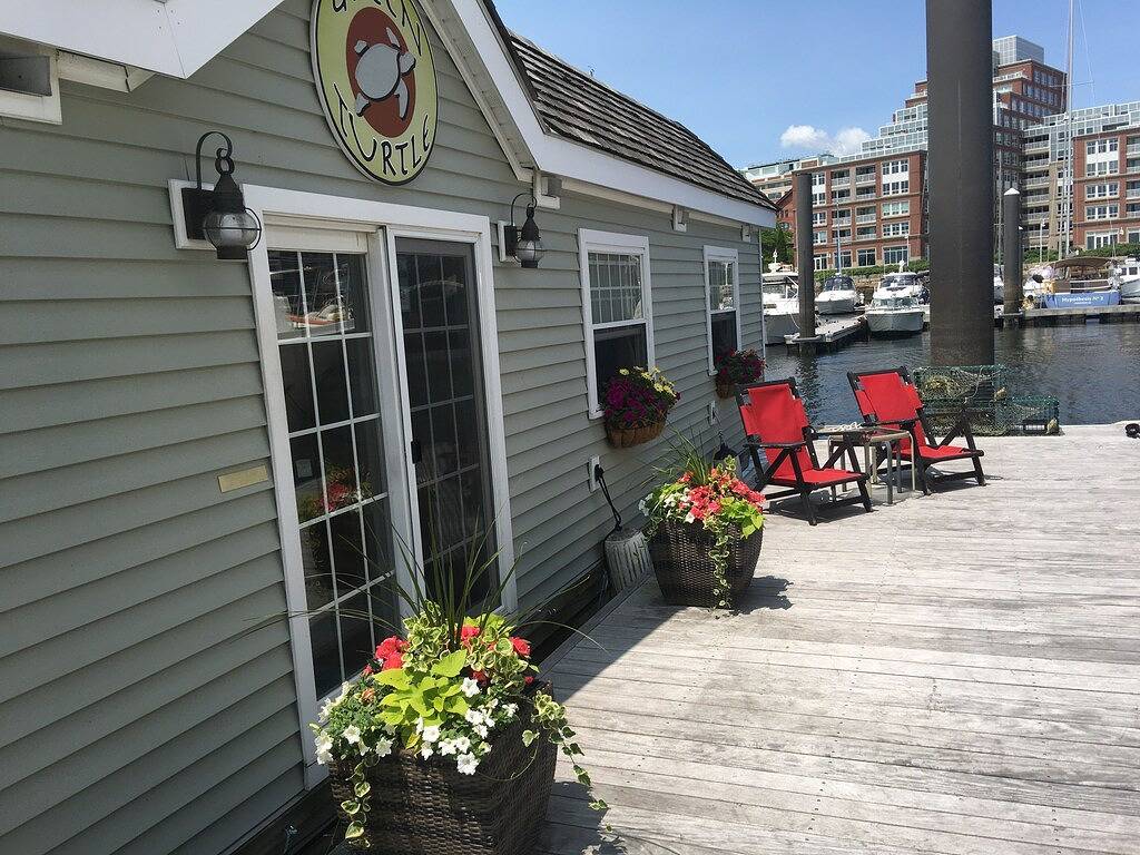 Best of Boston Houseboat Heat/Ac in Boston Harbor Suite2 -Freedom Trail close by in Boston, Massachusetts