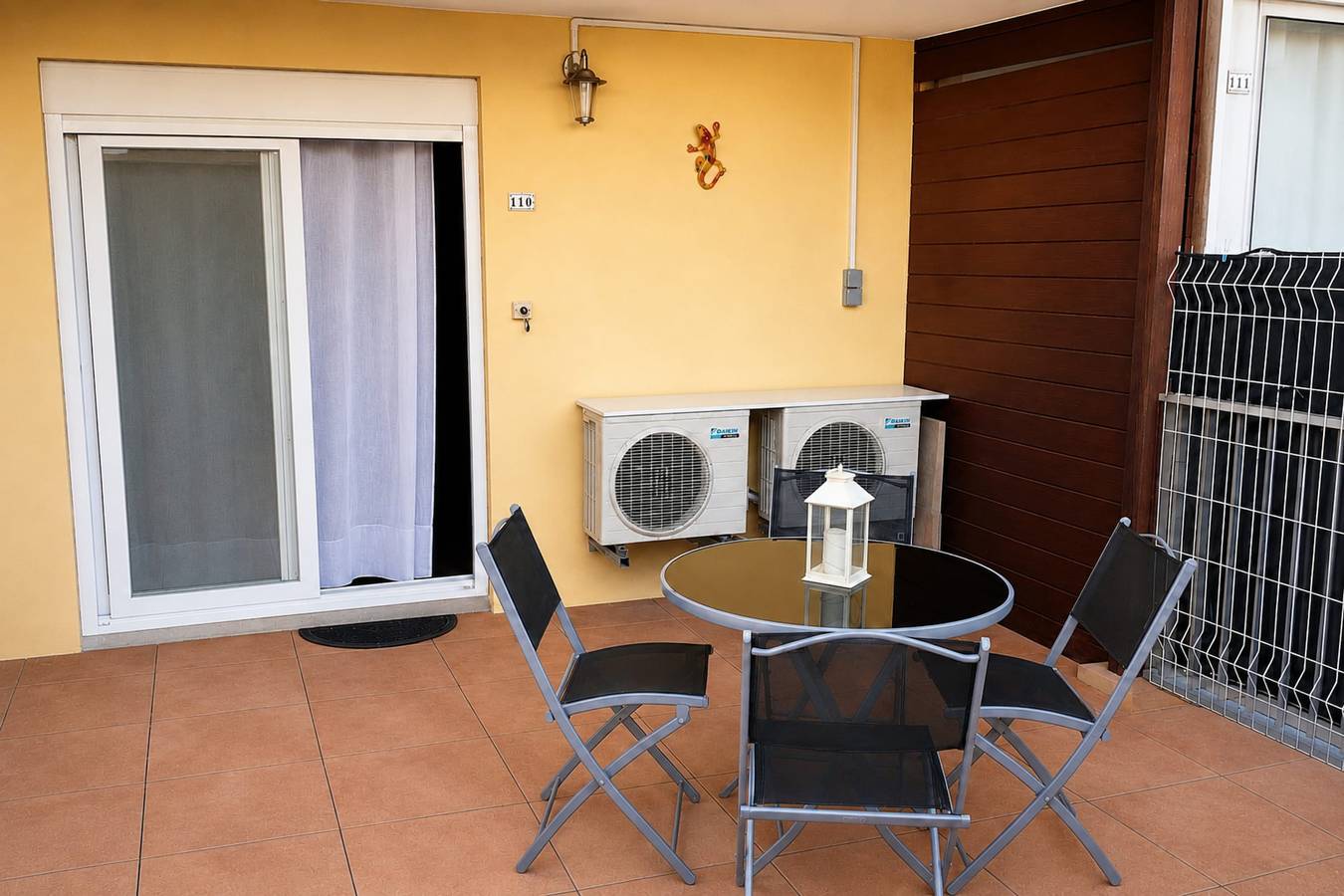 Appartement entier, Beau T2 bis traversant idéalement situé in Cap d'Agde, Agde