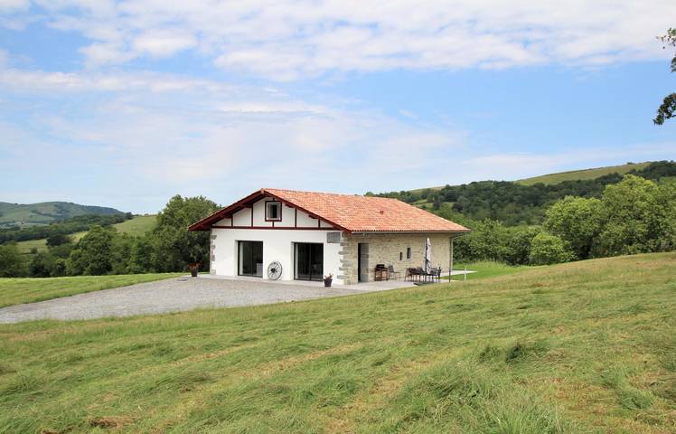 Gîte pour 5 personnes, avec terrasse au Pays basque