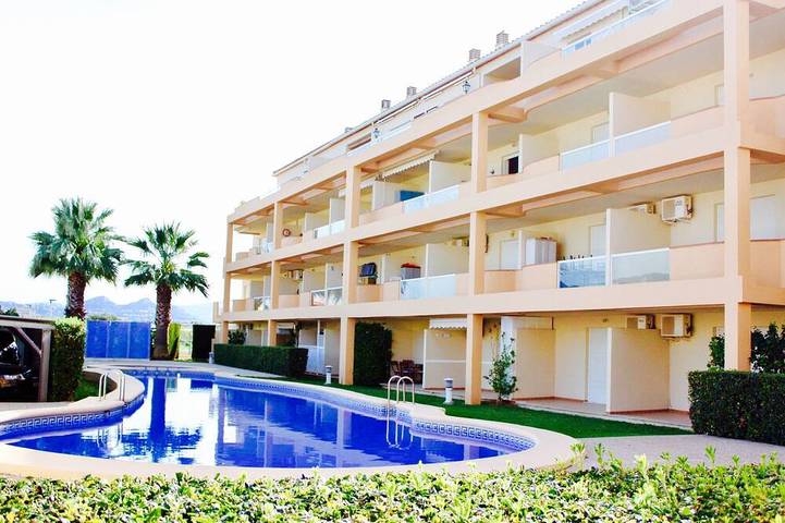 Appartement de vacances pour 4 personnes, avec piscine ainsi que terrasse et jardin - 1