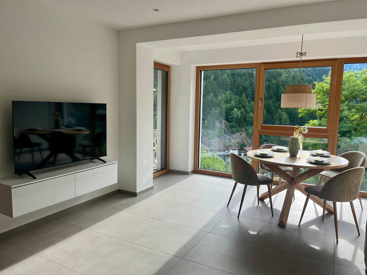 Ganze Wohnung, Apartment 'Sina' mit Bergblick, privater Terrasse und Wlan in St. Leonhard in Passeier, Passeiertal
