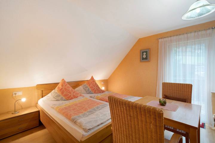 Bauernhof für 2 Personen, mit Garten und Balkon, mit Haustier