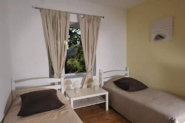 Location de vacances pour 6 personnes, avec piscine à Montpellier-de-Médillan - 4