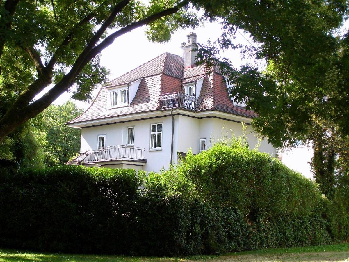 Appartement entier, Villa Am Rosenfelspark in Lörrach, Forêt-Noire du Sud