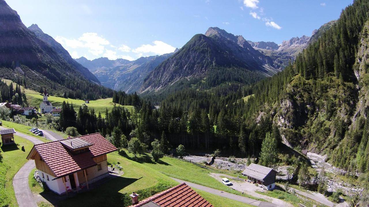 Lower Chalet in Lechtaler Alpen, Gramais
