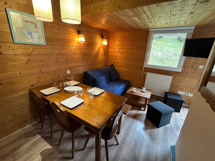 Apartamento entero, Apartamento 'Tipa Lodge, Piscina y Spa, Parking' con vistas a la montaña, piscina y Wi-Fi in Cauterets, Parque nacional de los Pirineos