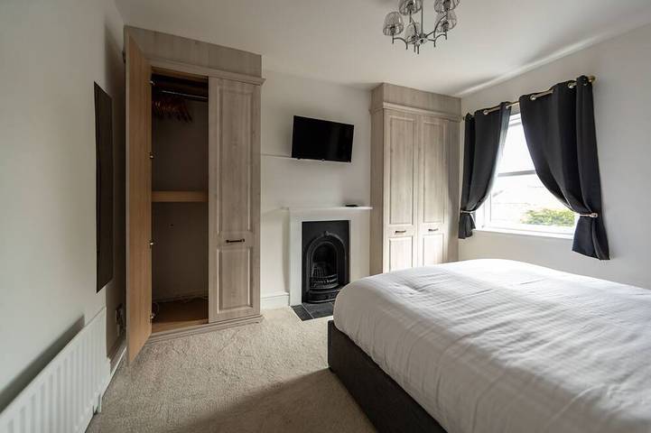 Cosy Windsor Family Escape – Near Legoland, Windsor Castle & London in Windsor, Berkshire