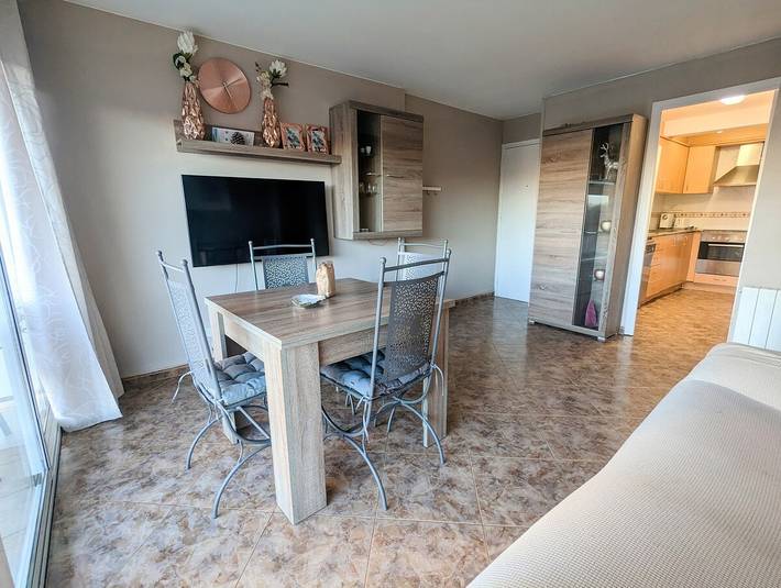 Appartement entier, Apartamento con piscina y frente al mar in Cabrera de Mar, Costa del Maresme