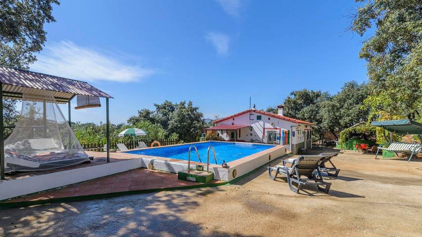 Casa rural para 5 personas, con piscina y balcón/terraza en Valle del Genal