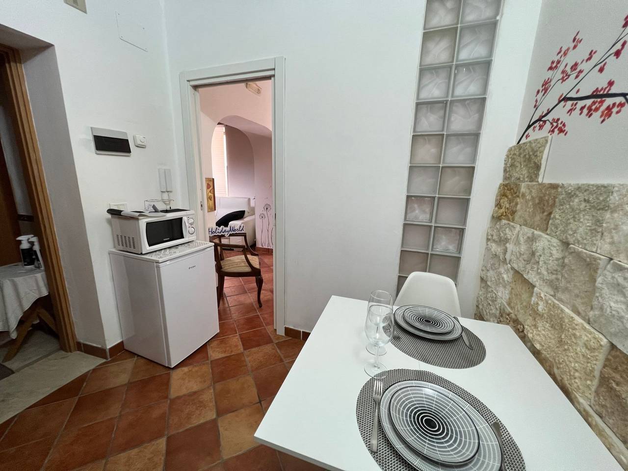 Appartement entier, Wohnung 'The Book' mit Balkon in Caltagirone, Province de Catania