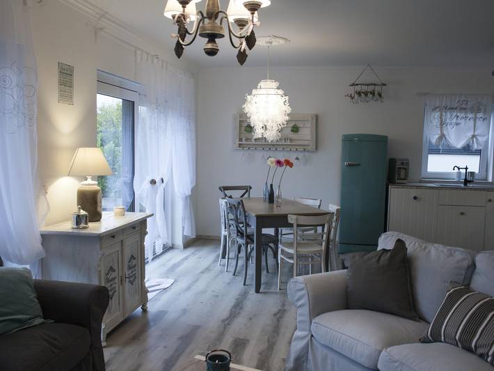 Ferienwohnung für 4 Personen, mit Garten, kinderfreundlich in Bendorf - 2