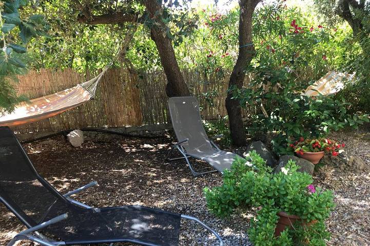 Gîte pour 2 personnes, avec jardin dans La Madrague - 3