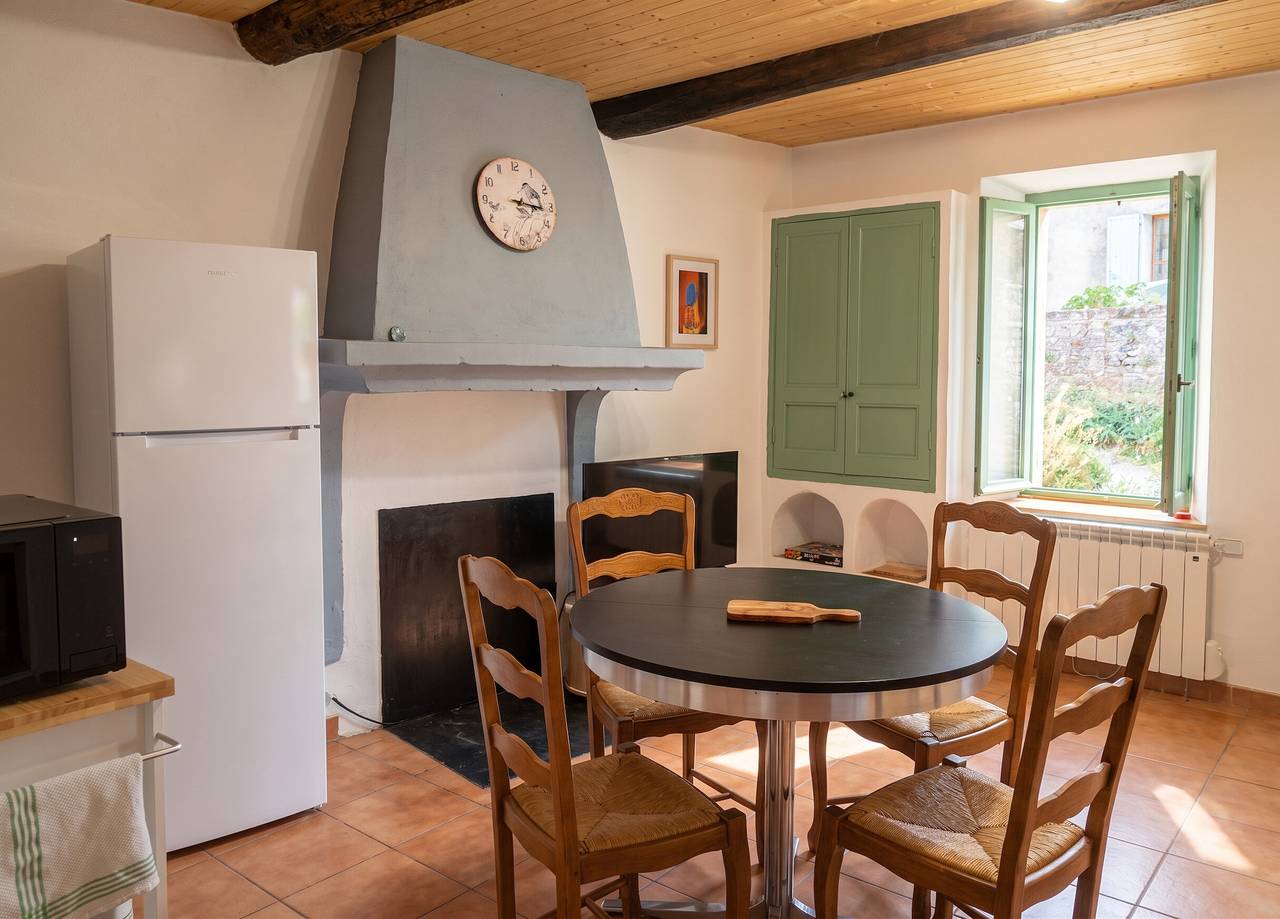 Maison près de Gargas avec entrée privée et confort moderne in Gargas, Parc naturel régional du Luberon