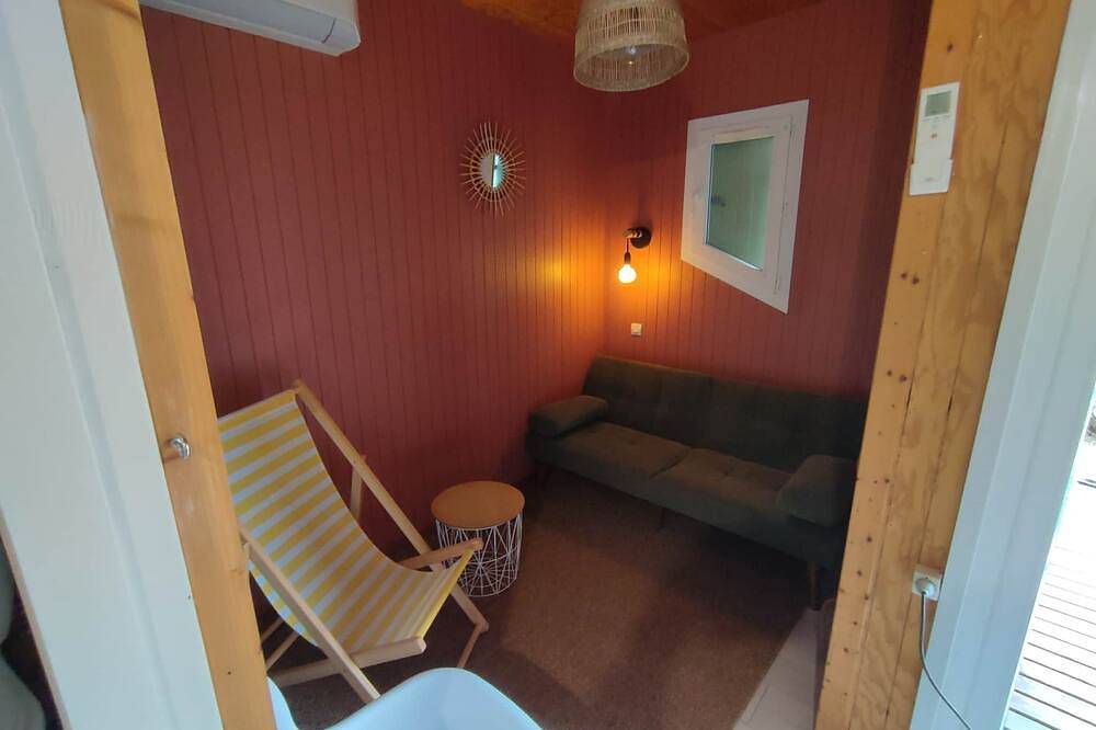 Cosy chalet in Saint-Rémy-sur-Durolle, Livradois-Forez Regional Nature Park