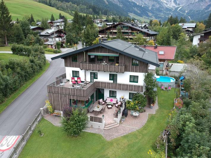 Ferienwohnung für 4 Personen, mit Balkon und Terrasse sowie Sauna in Hinterthal