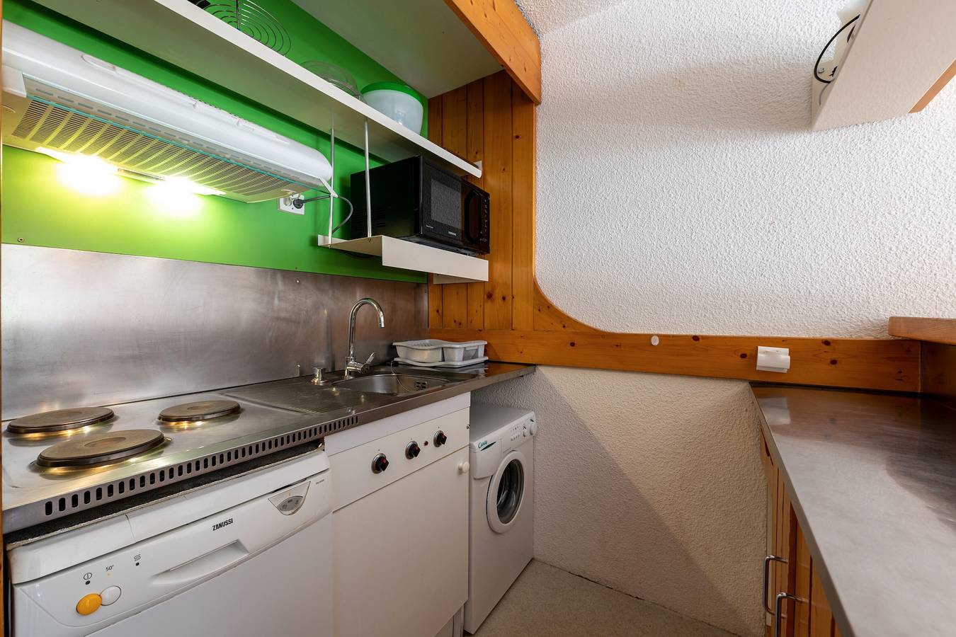 Estudio entero, "Pierra Menta Vue Mont Blanc" en el corazón del pueblo con balcón y Wi-Fi in Arc 1800, Bourg-Saint-Maurice