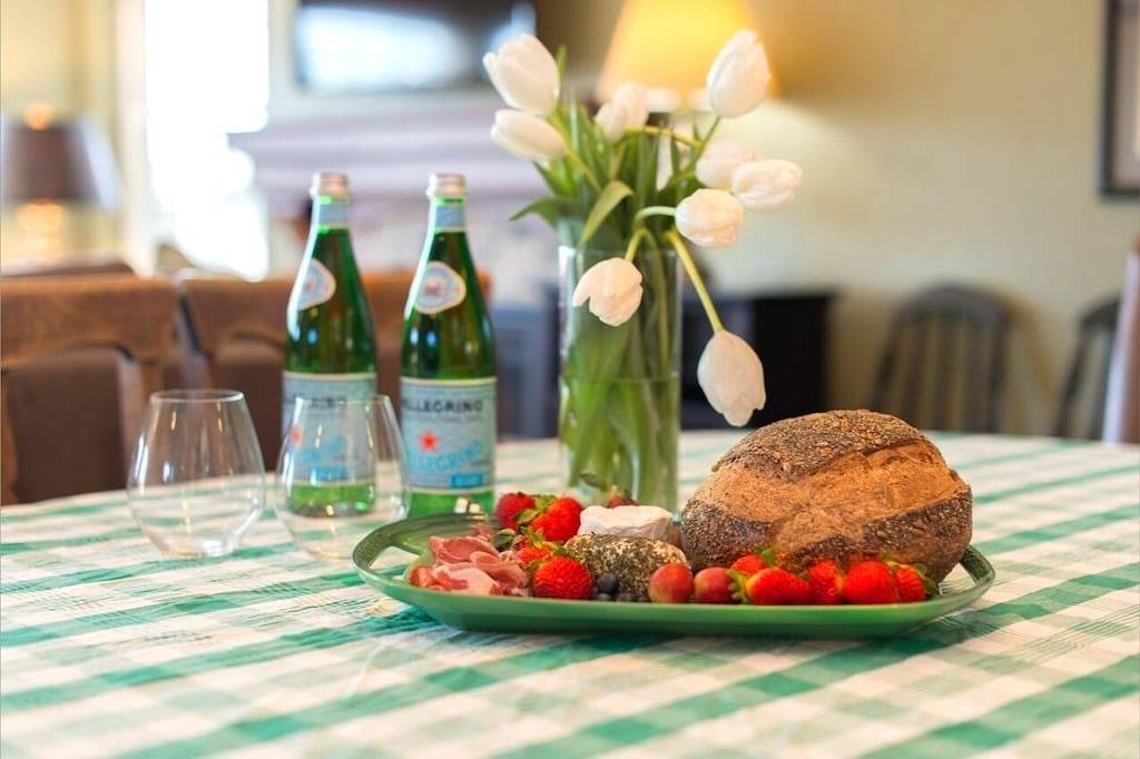 Sea Breeze \"5 Minuten zu Fuß zum Strand, umgestaltet! 15% ungerade bis Mai! in Dillon Beach, California North Coast