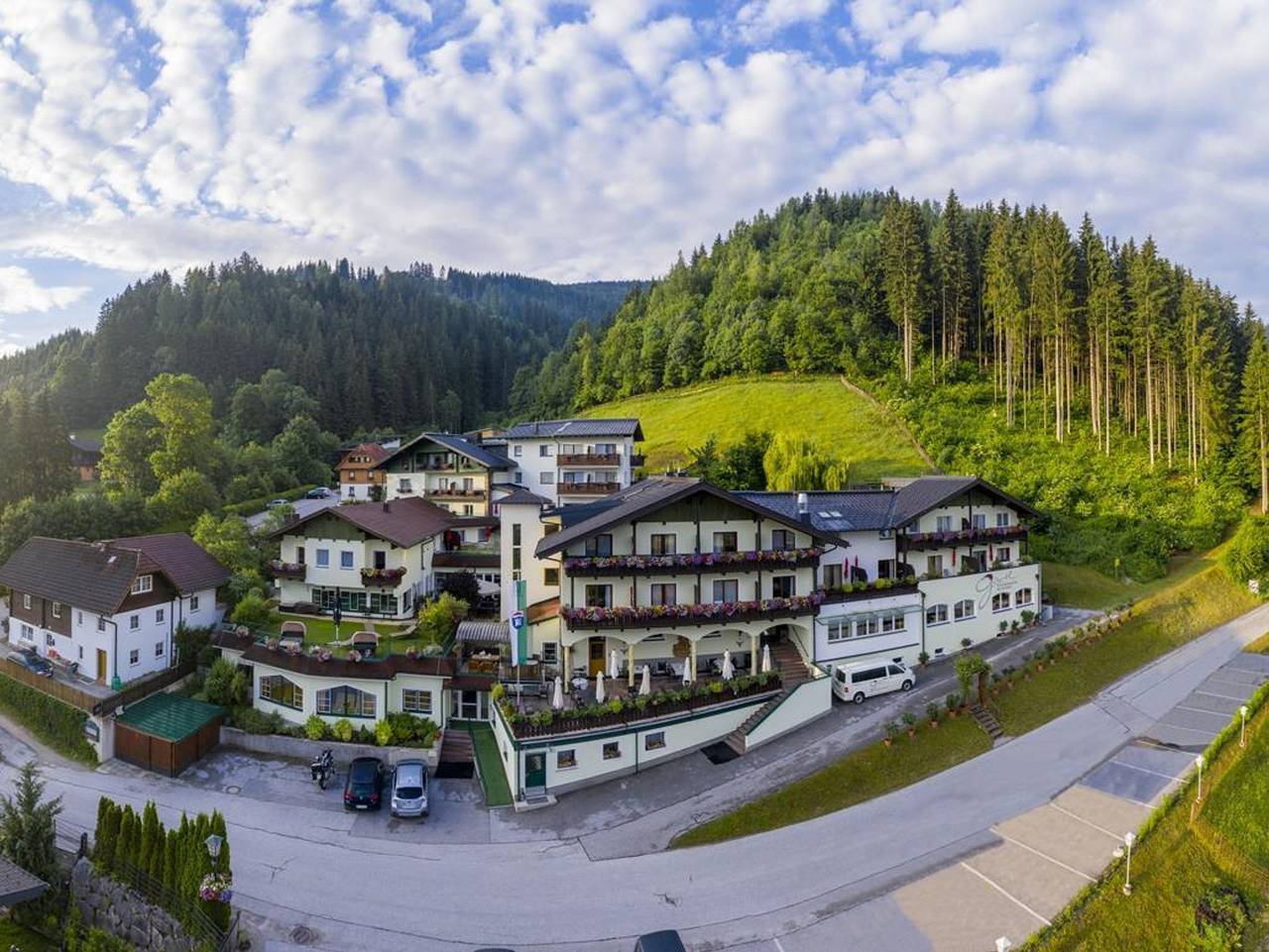 Panoramahotel Gürtl - Doppelzimmer mit Dusche, Wc - classic in Haus, Schladming-Dachstein