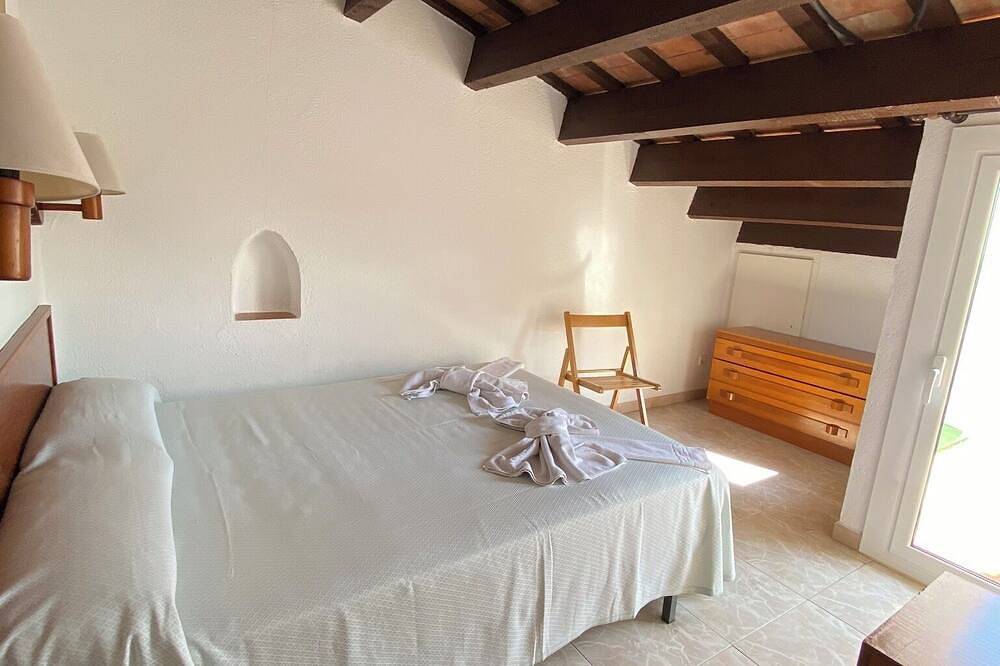 Entire apartment, Quiet Apartment in Canet de Mar, Costa del Maresme