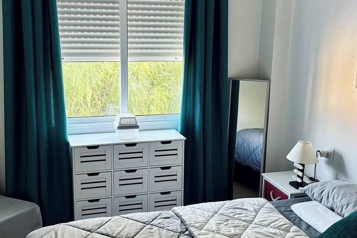 Gîte pour 5 personnes, avec jardin ainsi que balcon et piscine à Cabo Roig - 3