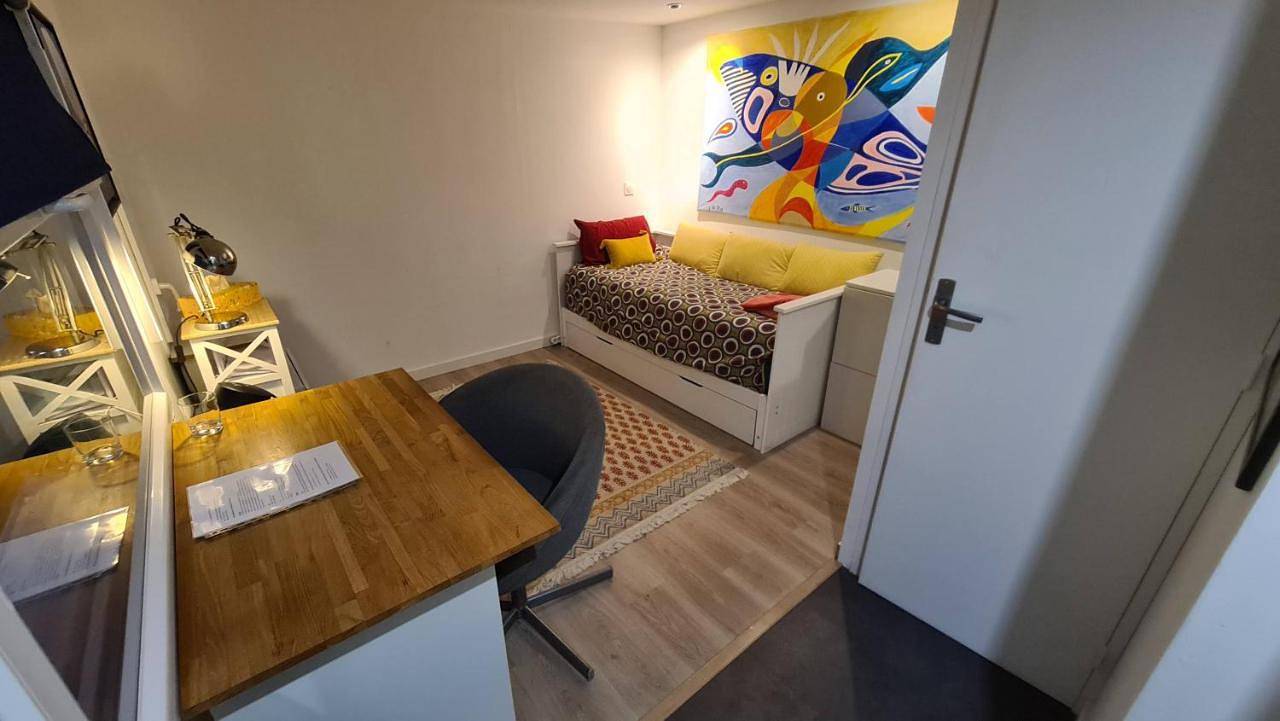 Appartement entier, Le studio dans le jardin. in Rosny-sous-Bois, Seine-Saint-Denis