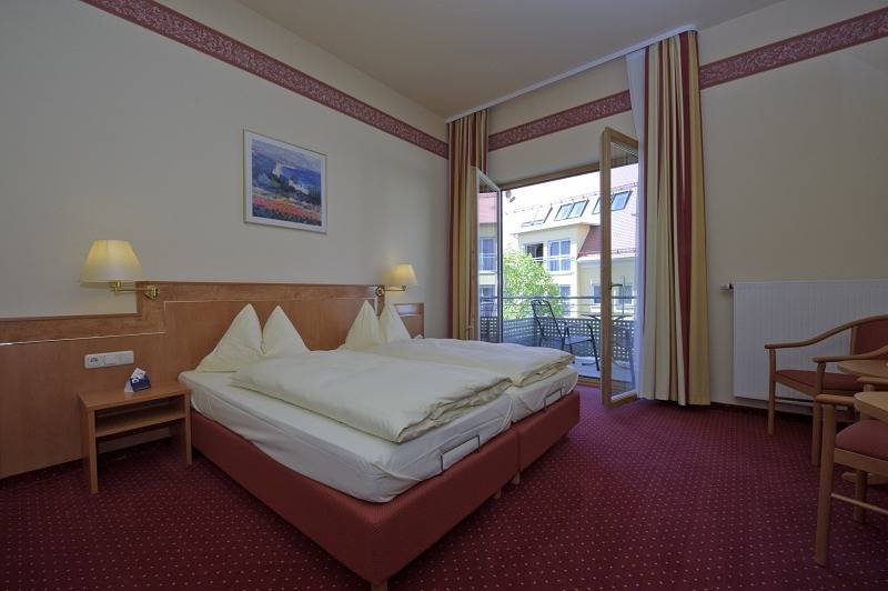 Hotel Adlerbräu Gmbh & Co - Doppelzimmer Stammhaus mit Blick auf den Marktplatz, foto 12