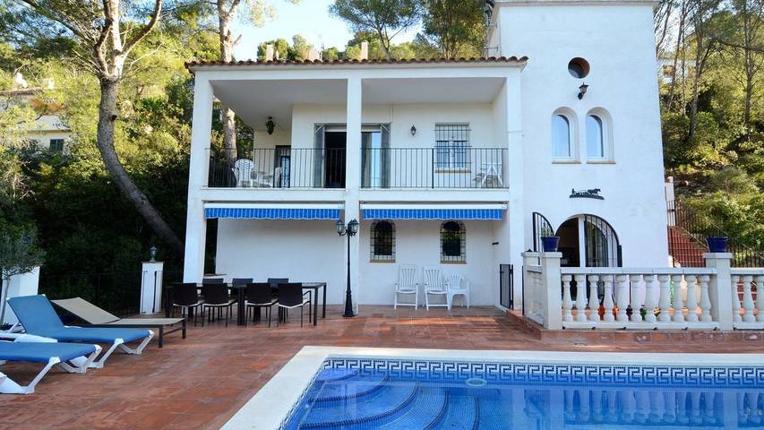 Finca für 6 Personen, mit Terrasse und Pool sowie Garten in Sa Punta