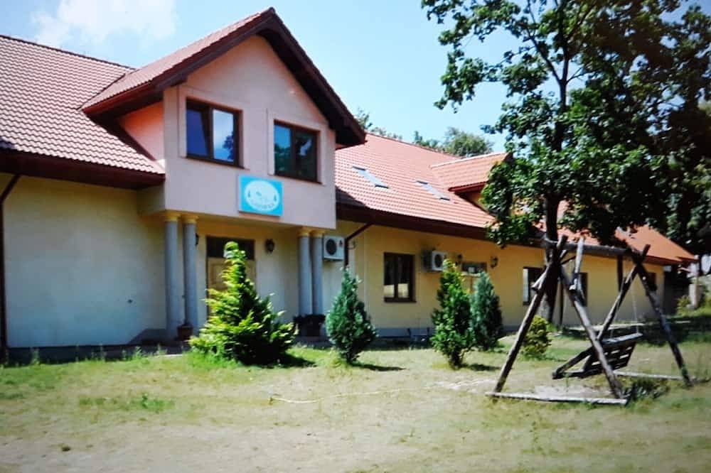 Hotel Gajówka in Wywłoczce in Wywłoczka, Roztocze