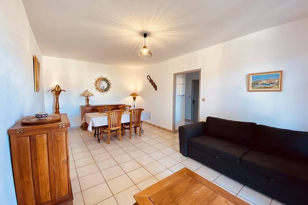Ganze Wohnung, Nice two-room apartment, town center and near the beach in Propriano, Sartène und Umgebung