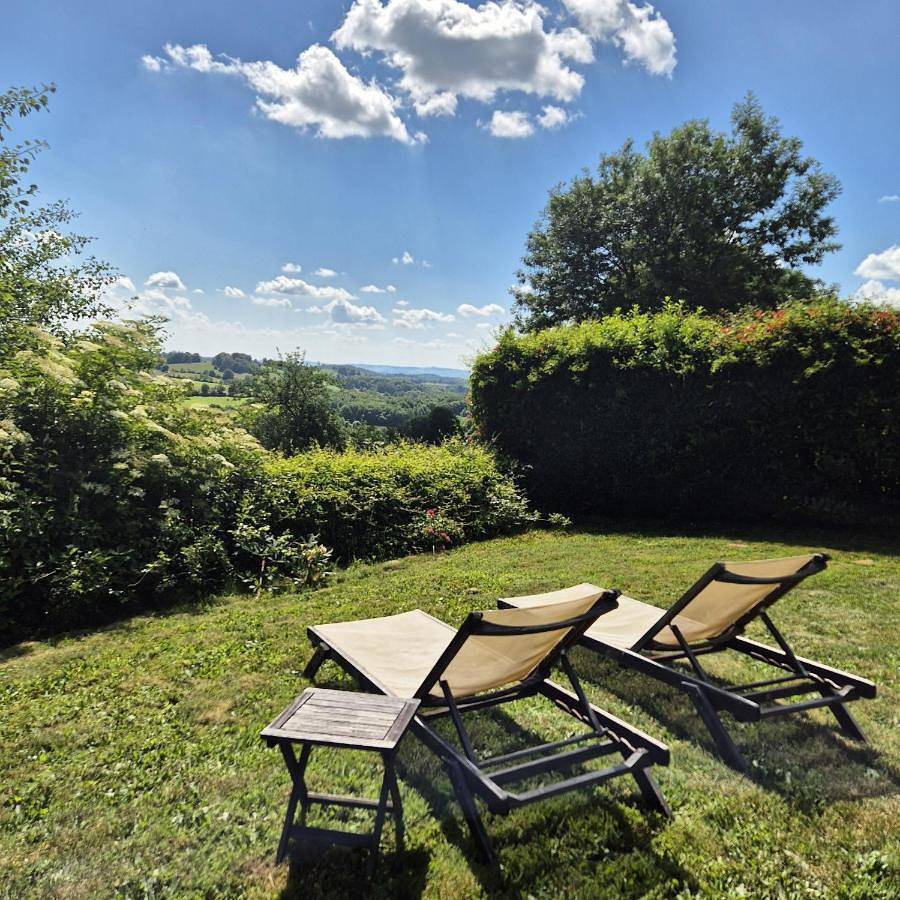 Le Mas de Rigoulac Spa sur réservation et table d'hôtes tout les jours sauf les jeudis et les dimanches in La Terrisse, Argences en Aubrac