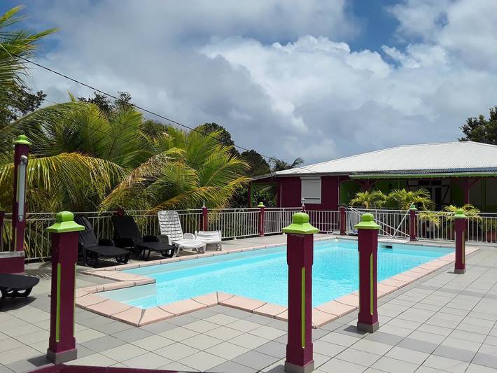 Appartement de vacances pour 2 personnes, avec balcon et piscine en Guadeloupe
