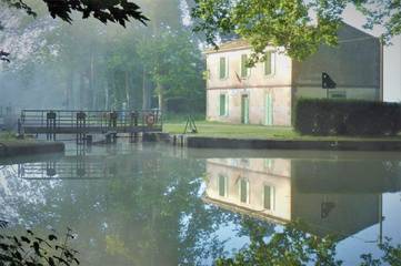 Chambre d’hôte pour 10 personnes, avec jardin et vue, animaux acceptés à Mas-Saintes-Puelles