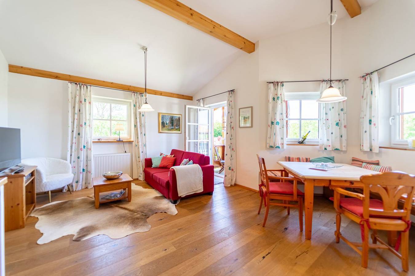 Ganze Wohnung, Chalet-Chip-In: Der perfekte Ausgangspunkt für euren Golfurlaub in Haarbach, Ostbayern