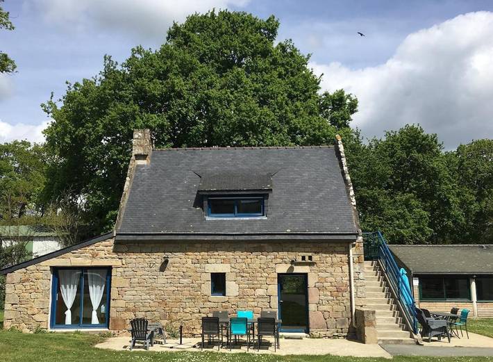 Maison de vacances pour 6 personnes, avec terrasse ainsi que jardin et piscine