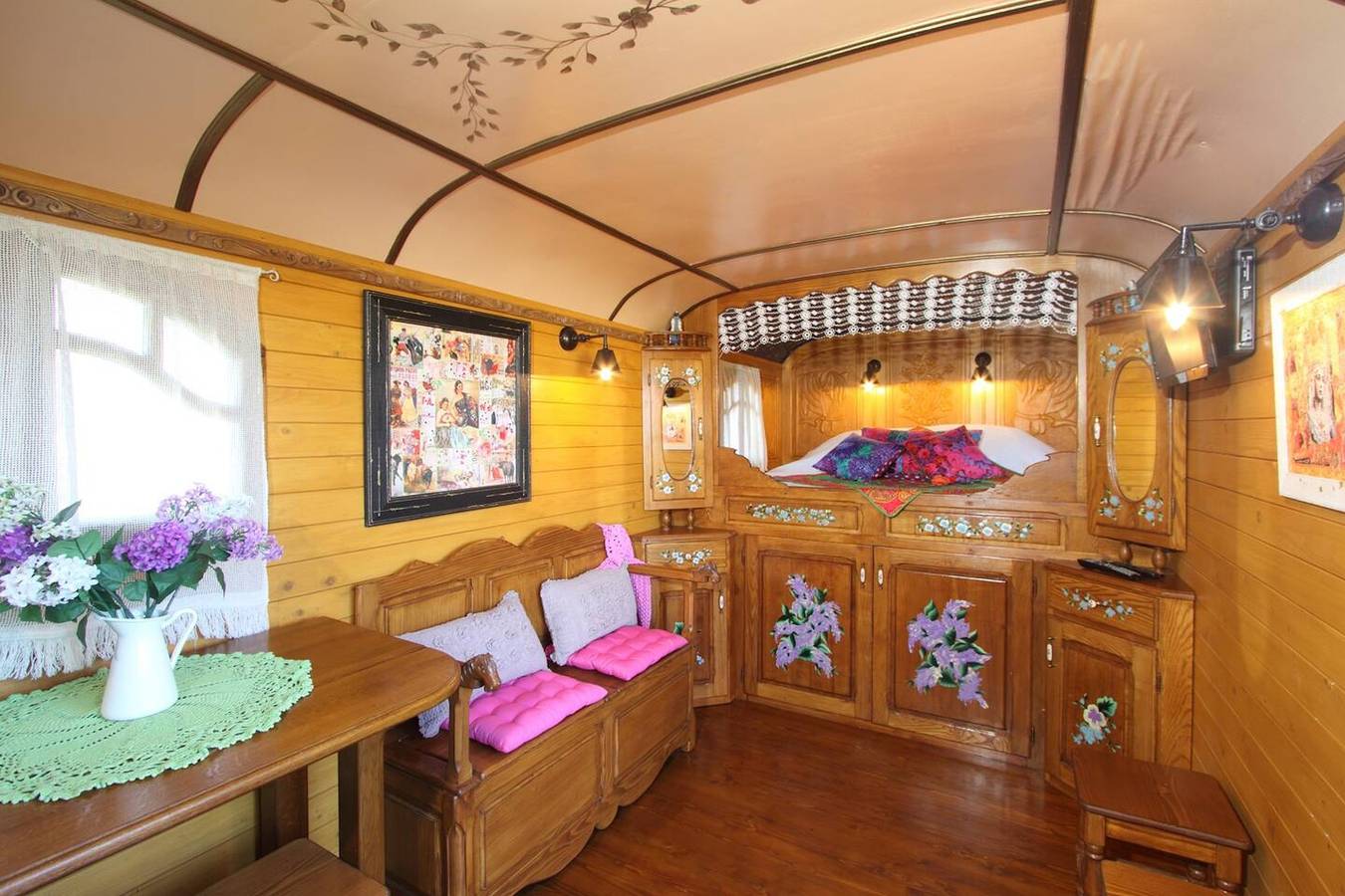 Gemütliches Bungalow in Saintes-Maries-de-la-Mer mit Pool in Saintes-Maries-de-la-Mer, Arles und Umgebung