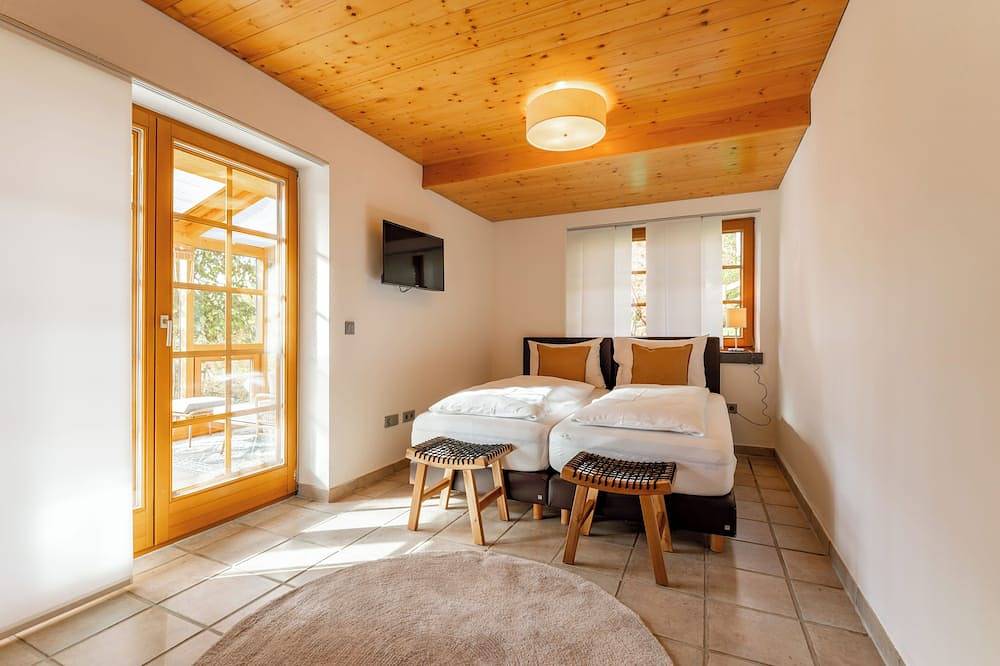 Vrijstaand chalet met sauna, tuin en buitenhaard in Taxenbach, Ski Amadé