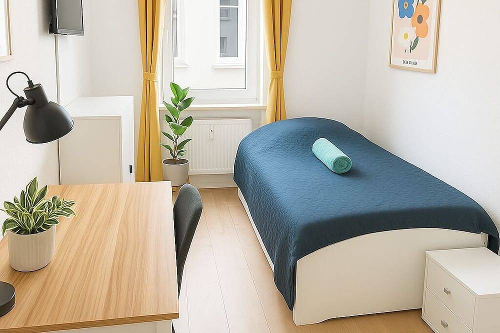 Ganze Wohnung, Stayinn - Bitterfeld, Hbs 5 in Bitterfeld, Bitterfeld-Wolfen