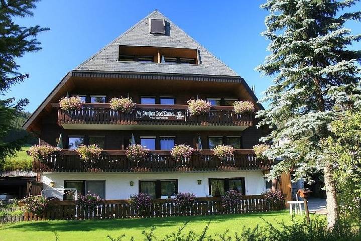 Ferienwohnung für 5 Personen, mit Balkon in Titisee-Neustadt