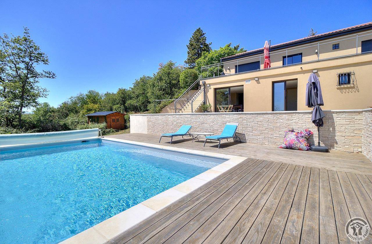 Au Petit Fontainebleau in Charnay, Beaujolais