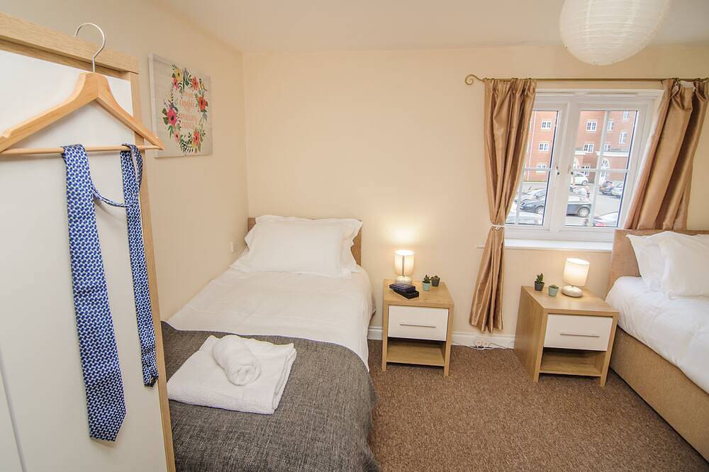 Entire apartment, Sargeson Apartment 2bedrooms 2bathrooms free parking in Armthorpe, South Yorkshire