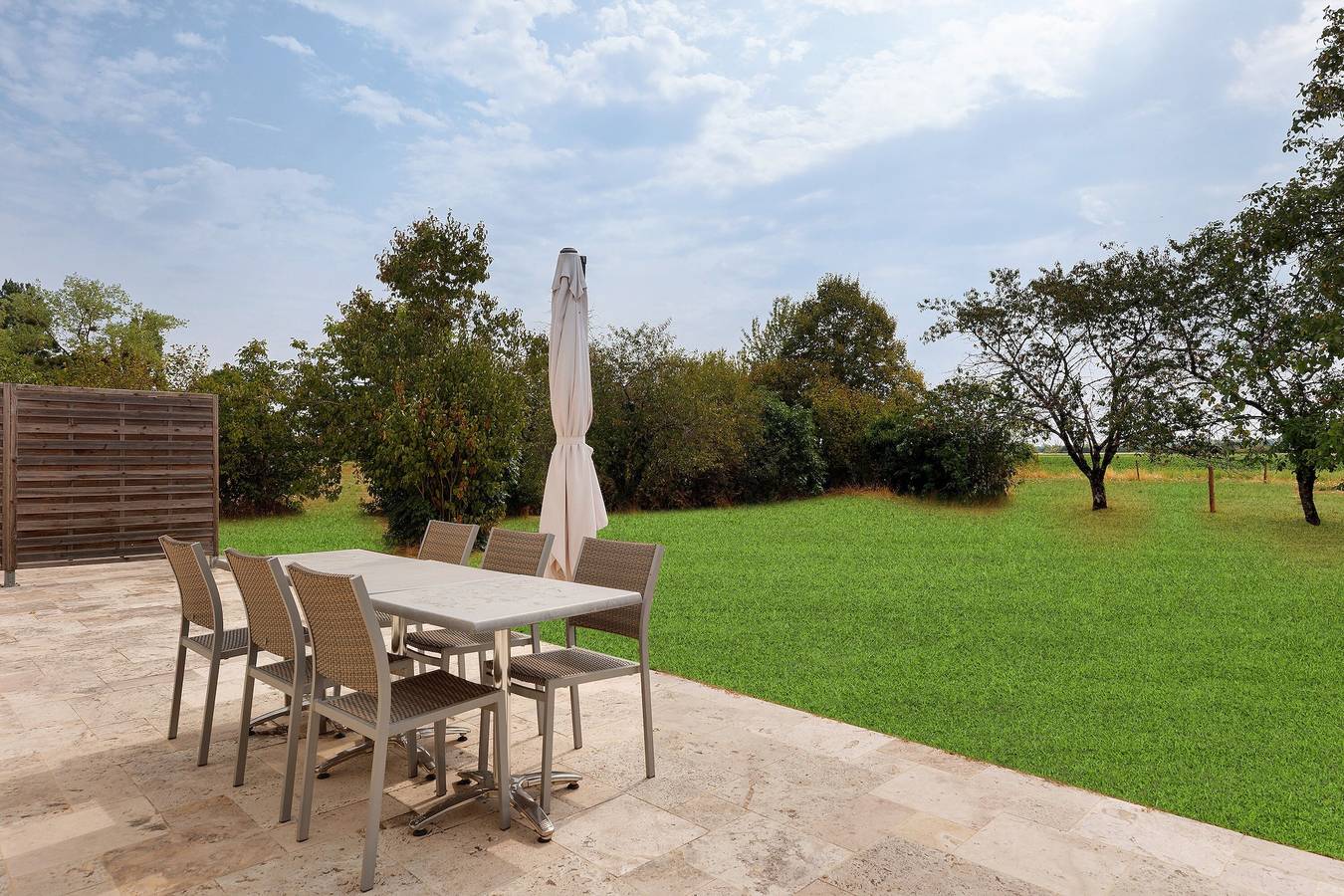 Maison de vacances cosy près de Beauval avec terrasse privée, jardin commun et Wi-Fi in Selles-sur-Cher, Région de Romorantin-Lanthenay