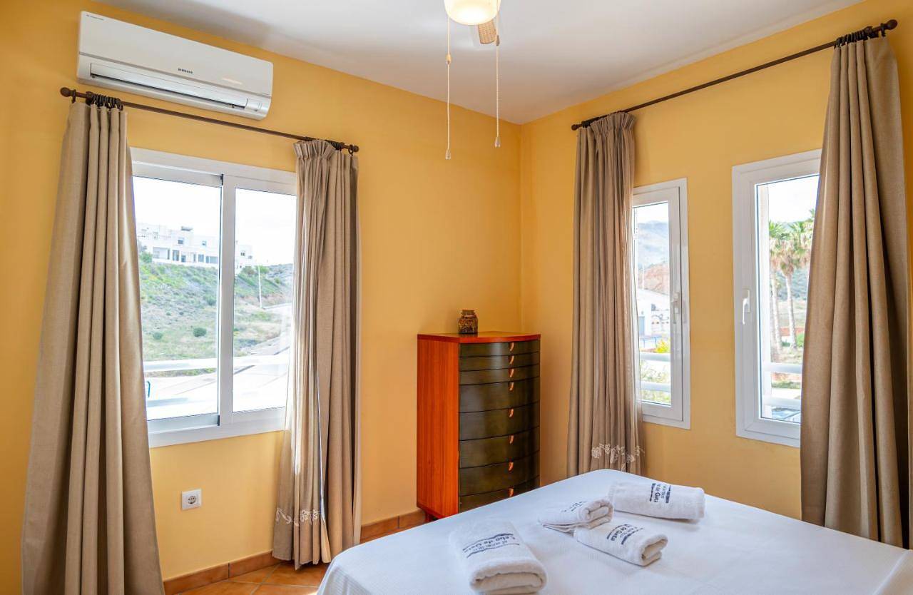 Apartamento entero, La terraza de Albatros in Playa del Peñón Blanco (Níjar), Níjar
