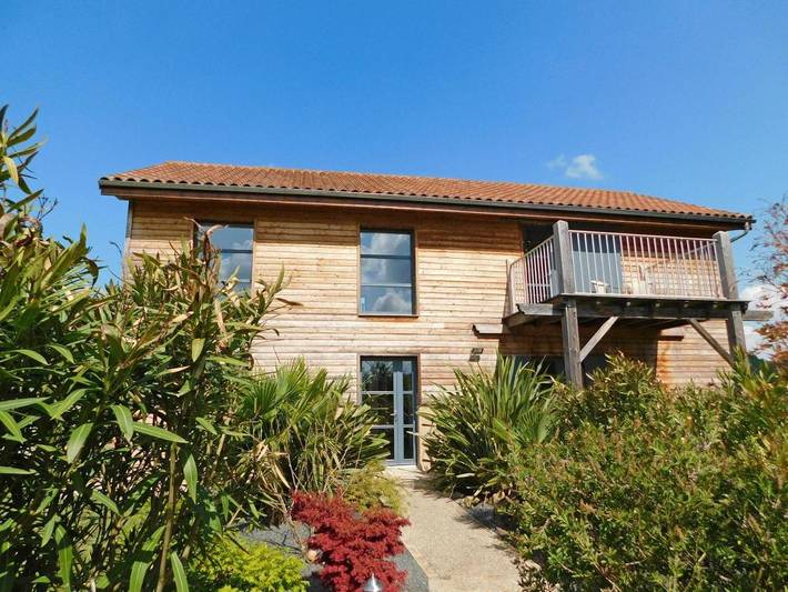 Location de vacances pour 8 personnes, avec jardin et piscine ainsi que jacuzzi et sauna, adapté aux familles à Veyrines-de-Domme - 2